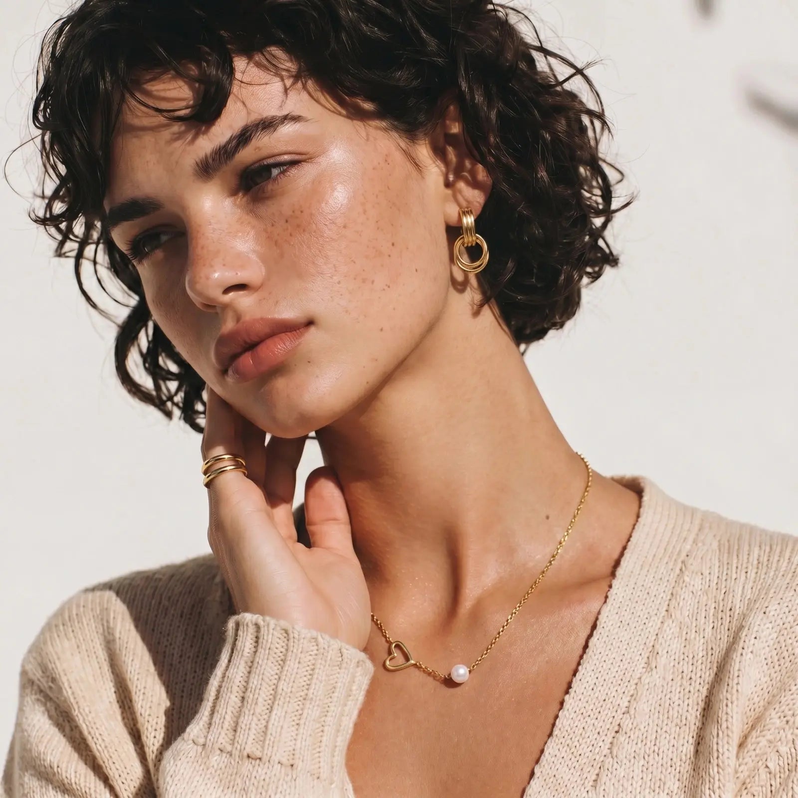 Pearl Heart Embrace Necklace ALFÉ