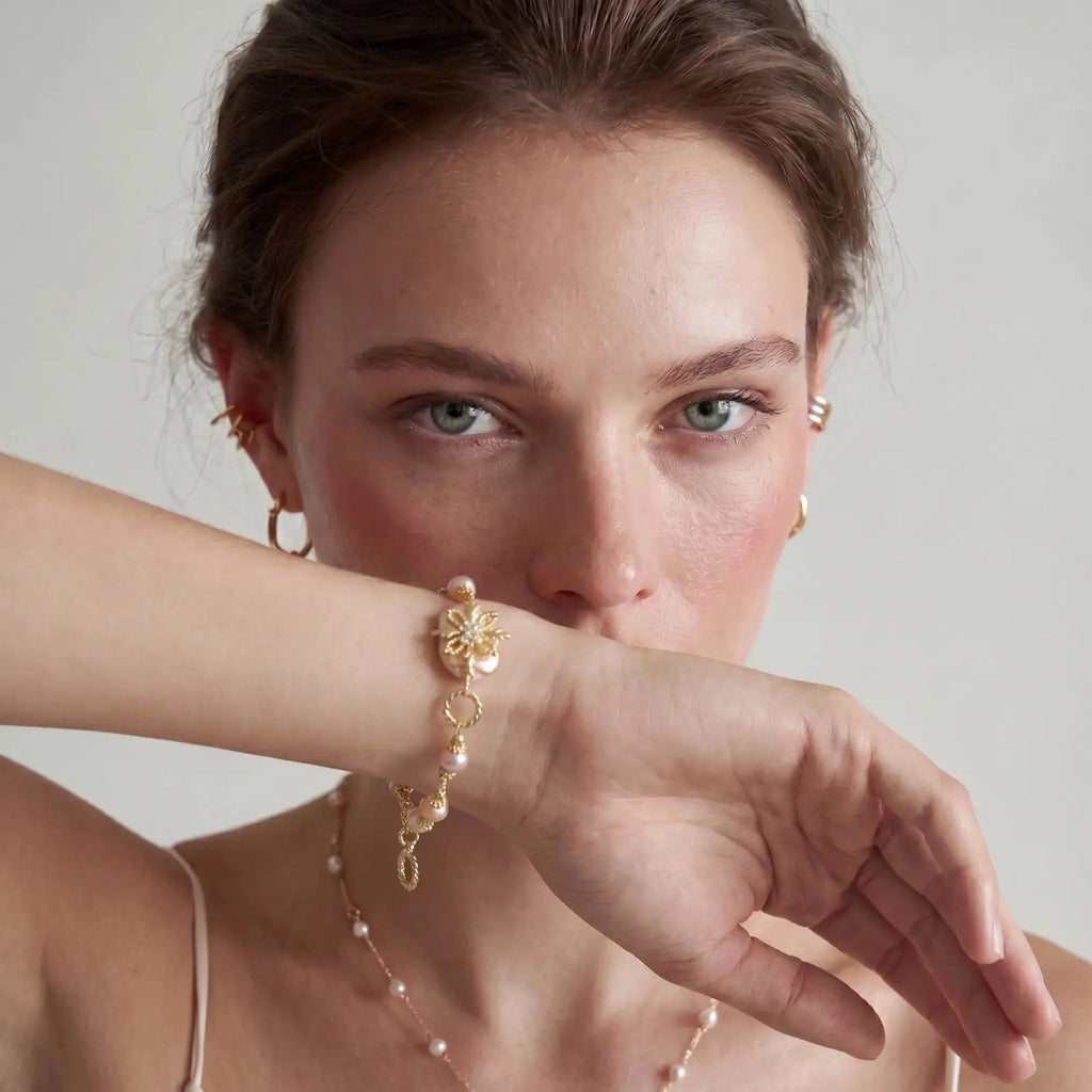 Baroque Pearl Bloom Bracelet ALFÉ